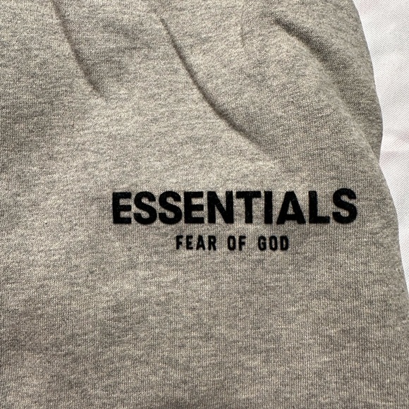 Essentials Fear of God shirts size XL color dark oatmeal NWT - Picture 3 of 7